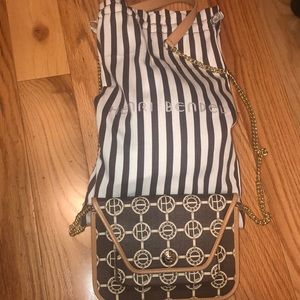 Henri bendel crossbody chain bag